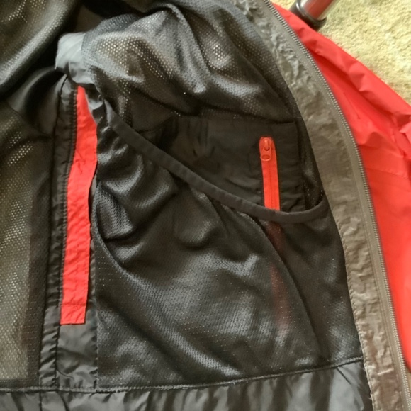 Windbreaker, Columbia - Picture 7 of 10